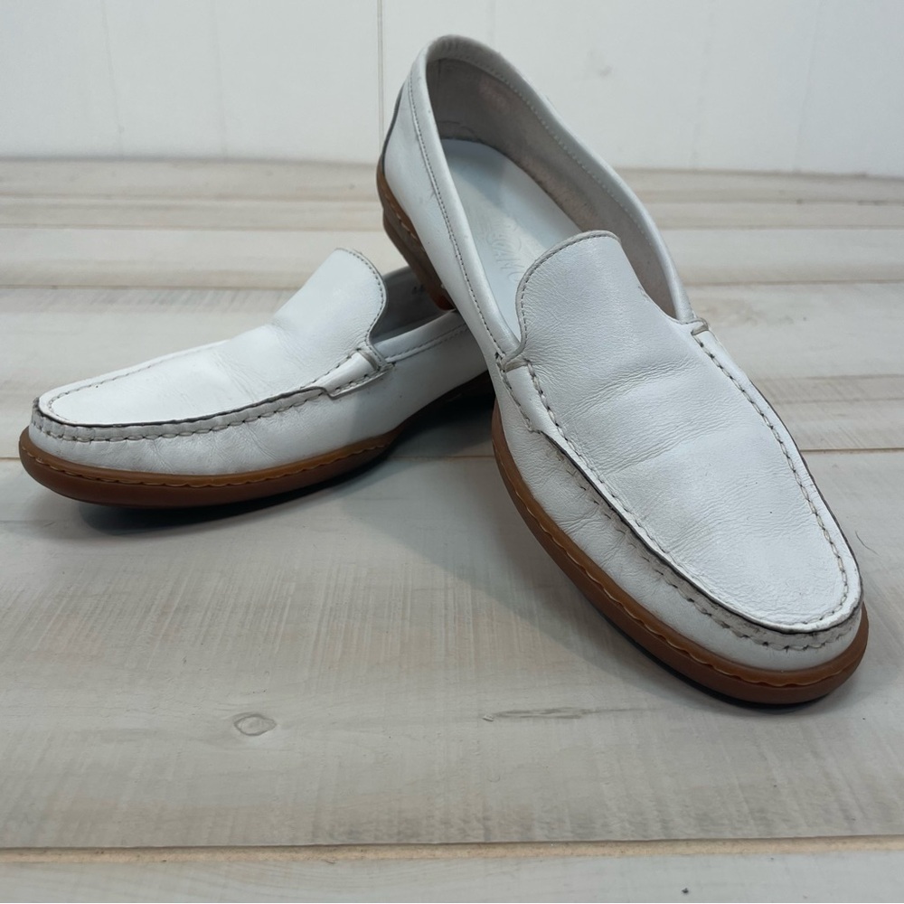 Salvatore Ferragammo White Leather Loafer Style Flats, Sz 7-1/2 N - Picture 3 of 11